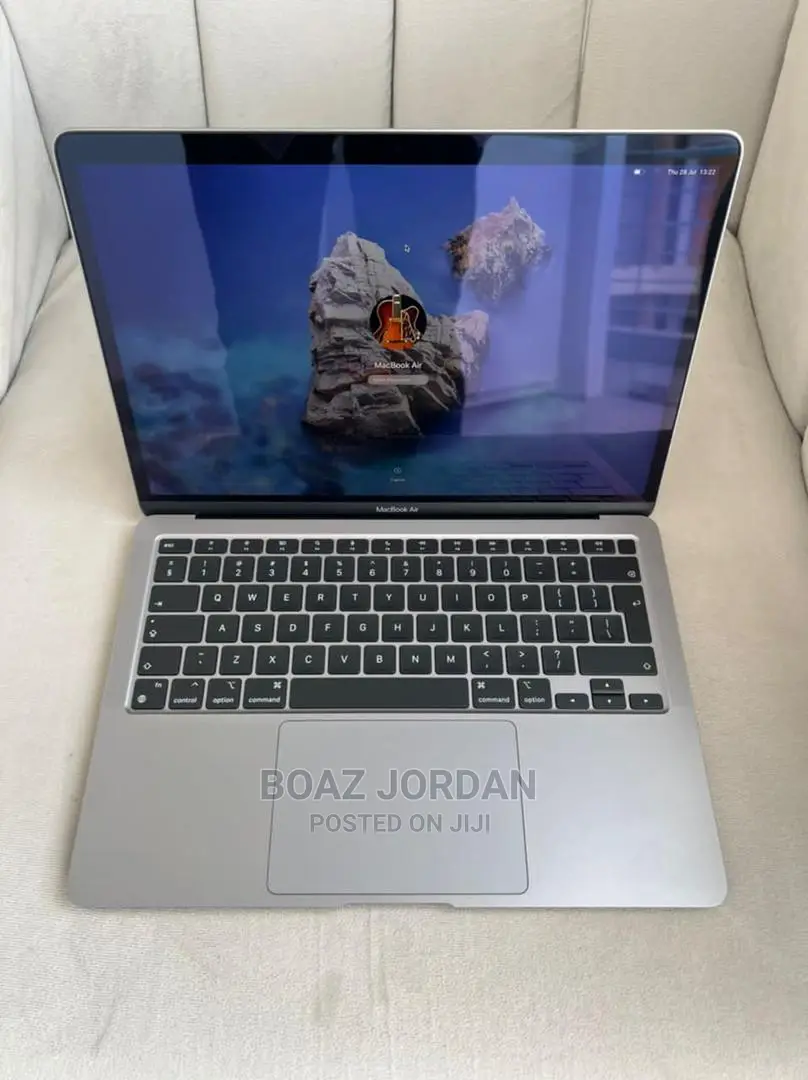 New Laptop Apple MacBook Air 2020 M1 8GB Apple M1 SSD 256GB
