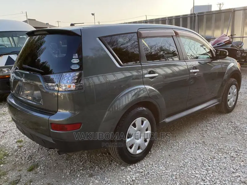 Mitsubishi Outlander 2009 Gray
