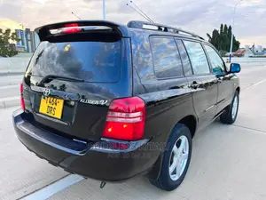 Toyota Kluger 2002 Black