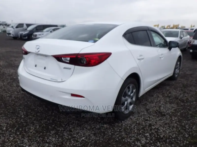 Mazda Axela 2015 White