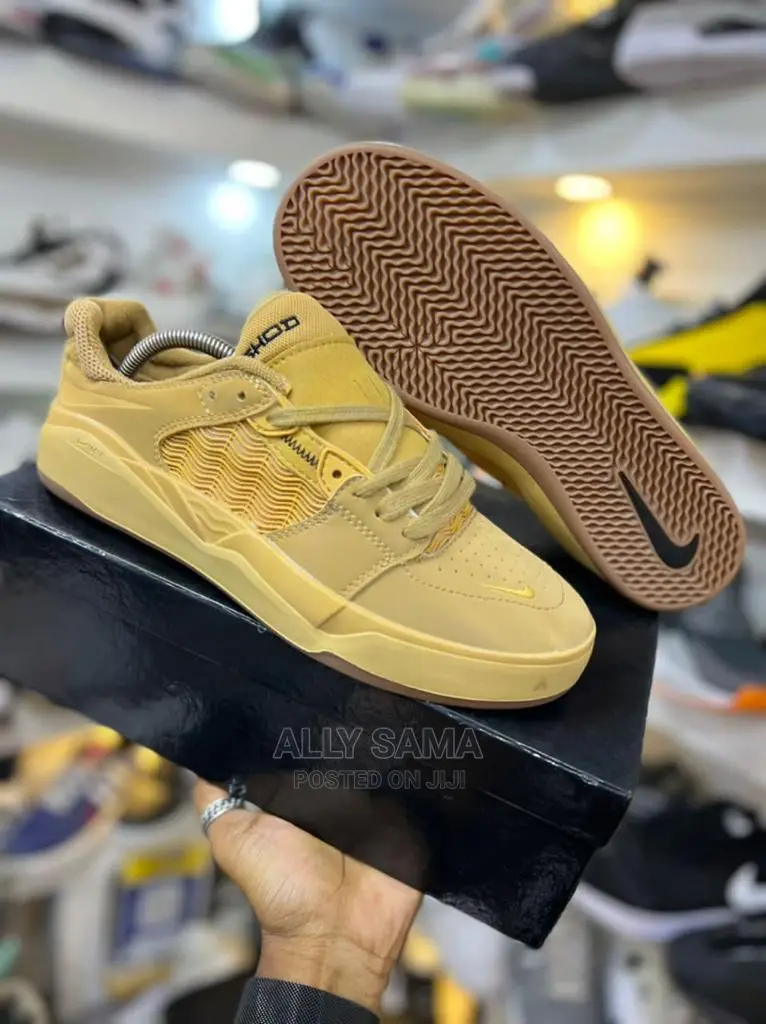 New Nike Ishod
