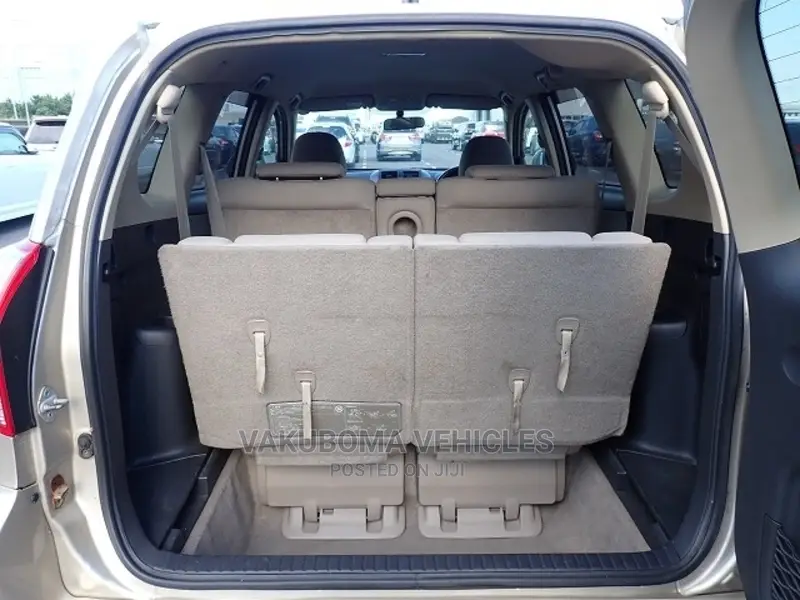 Toyota Vanguard 2007 Silver