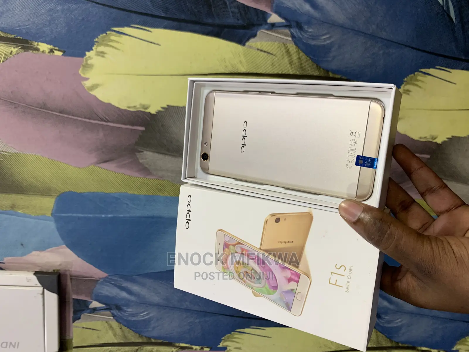 New Oppo F1s 32 GB Gold