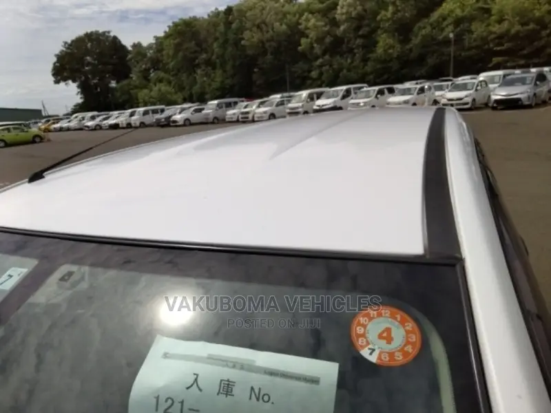 Nissan Advan 2013 White