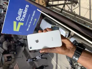 Apple iPhone 8 64 GB White