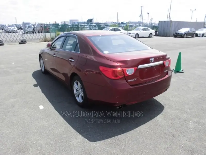 Toyota Mark X 2012 Red