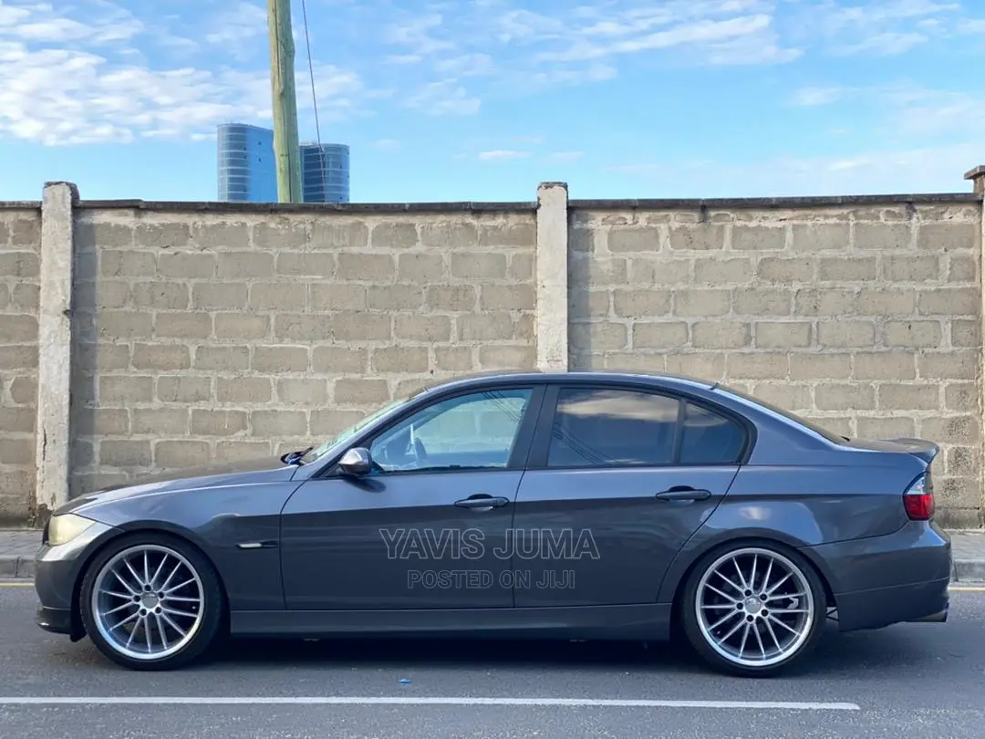 BMW 320i 2006 Gray