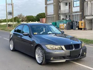 BMW 320i 2006 Gray