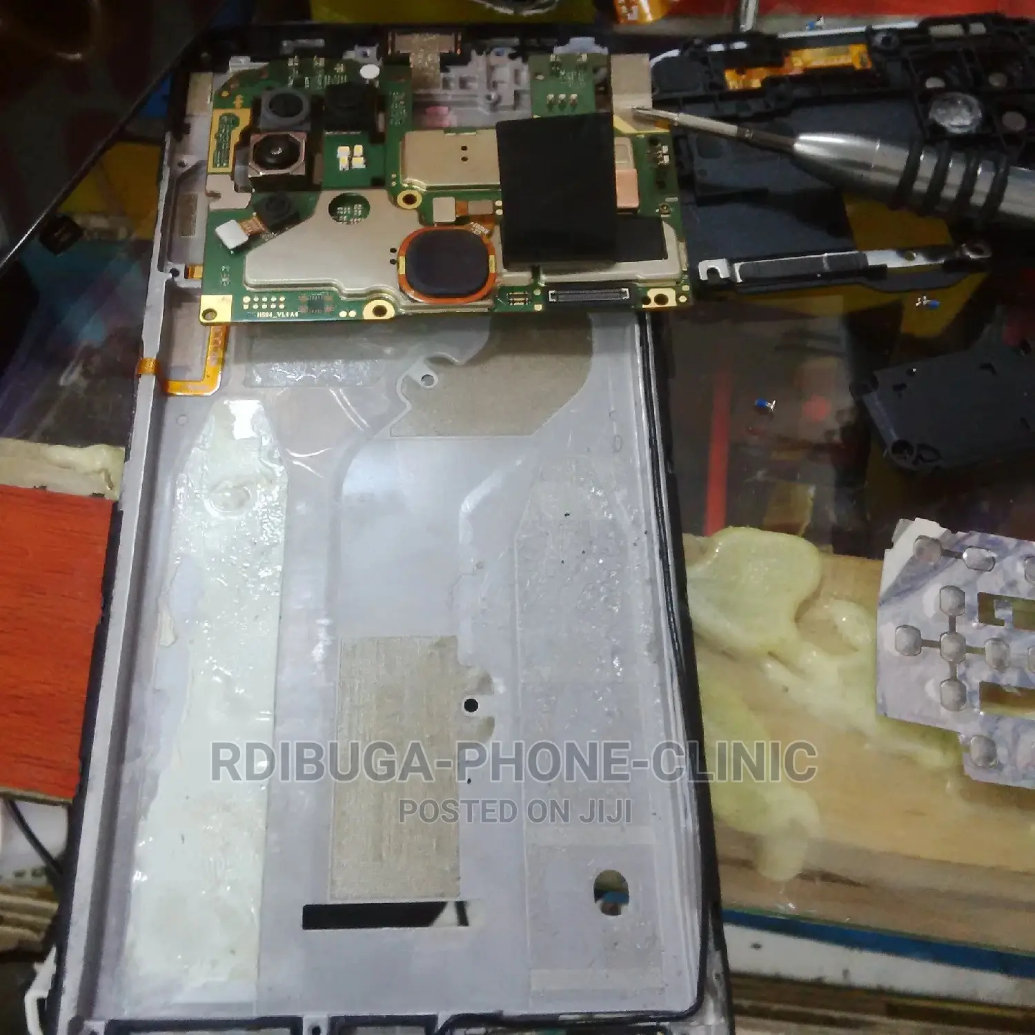 We Make Your Clushed Phone Be as New One With Og LCD