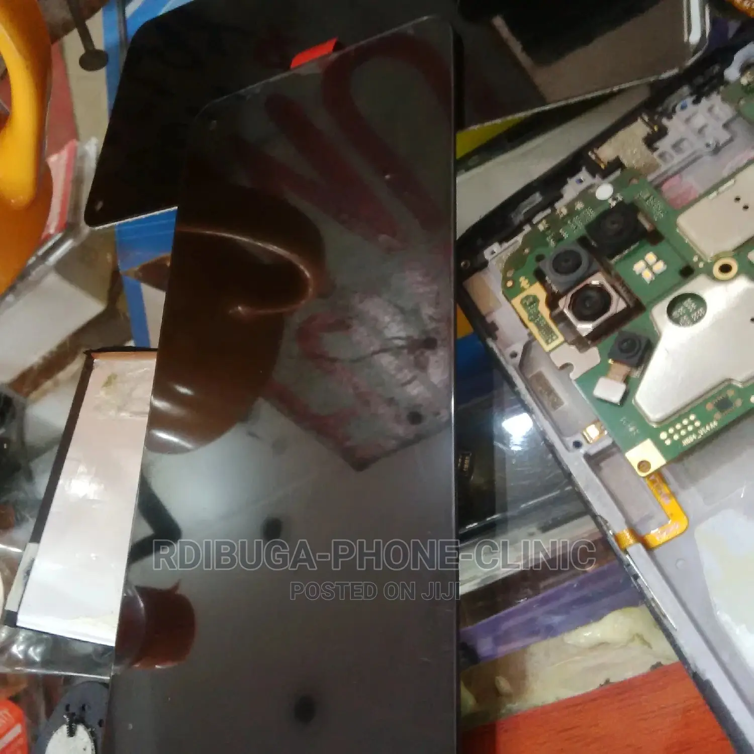 We Make Your Clushed Phone Be as New One With Og LCD