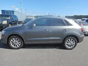 Audi Q3 2013 Gray