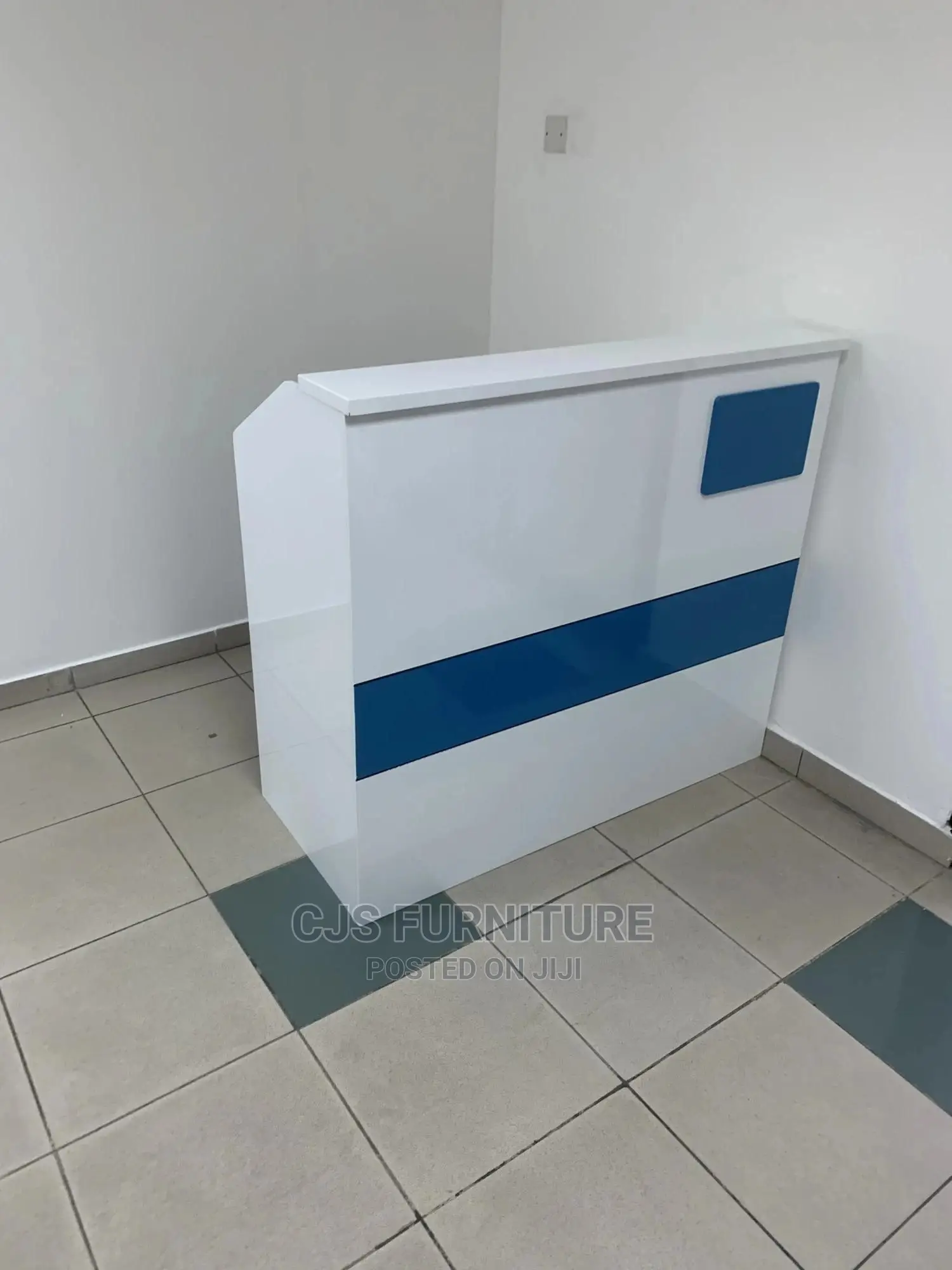 Eception Desk
