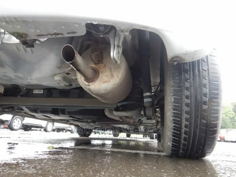 Toyota Vitz 2005 Silver