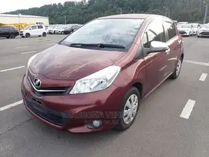 Toyota Vitz 2011 Red