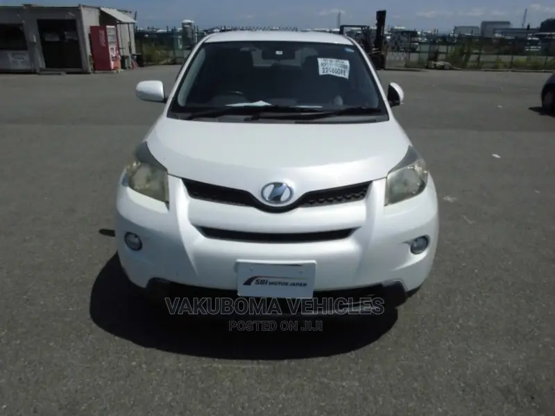 Toyota IST 2008 White
