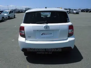 Toyota IST 2008 White