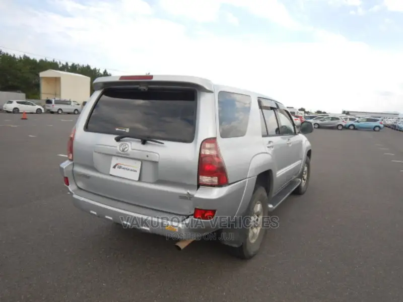 Toyota Hilux Surf 2002 Silver