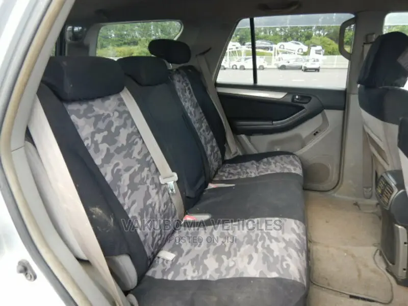 Toyota Hilux Surf 2002 Silver