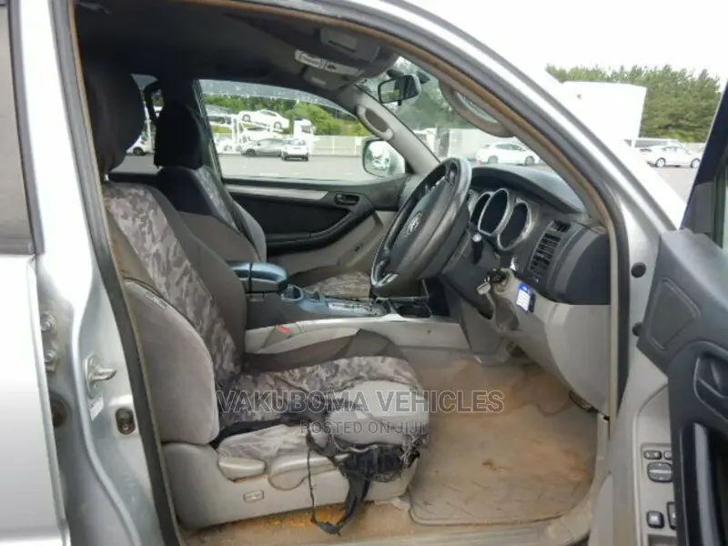 Toyota Hilux Surf 2002 Silver