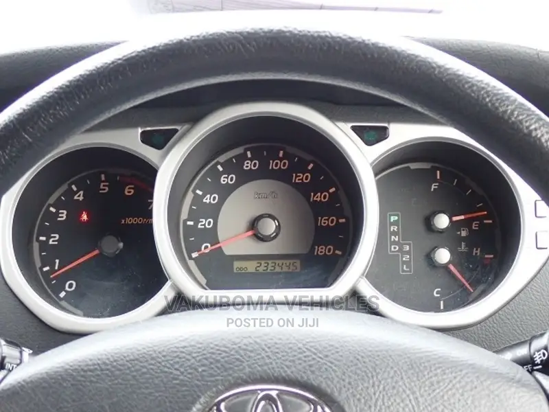 Toyota Hilux Surf 2005 Blue