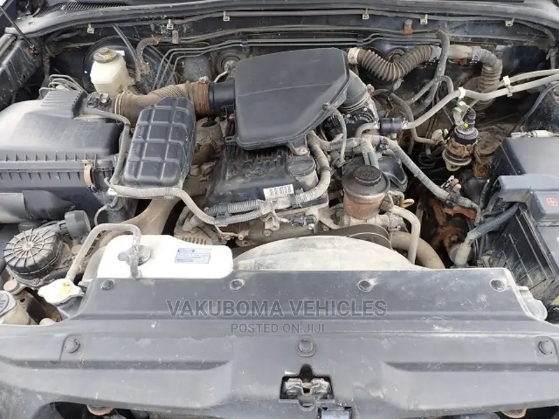 Toyota Hilux Surf 2005 Blue