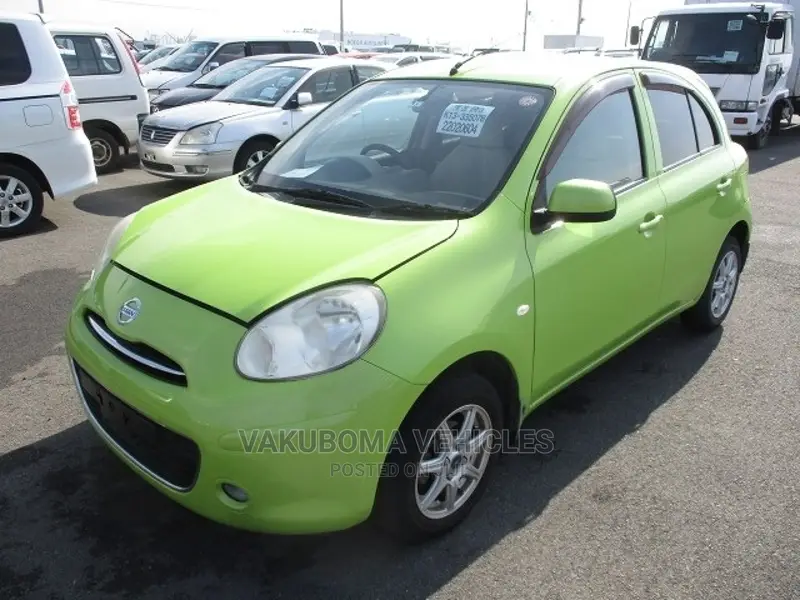 Nissan March 2011 Green