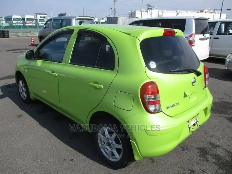 Nissan March 2011 Green
