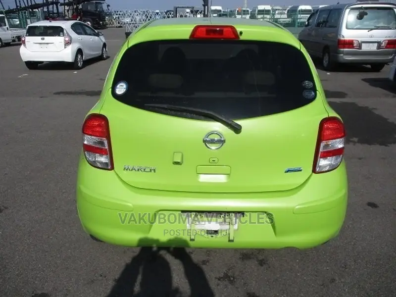 Nissan March 2011 Green