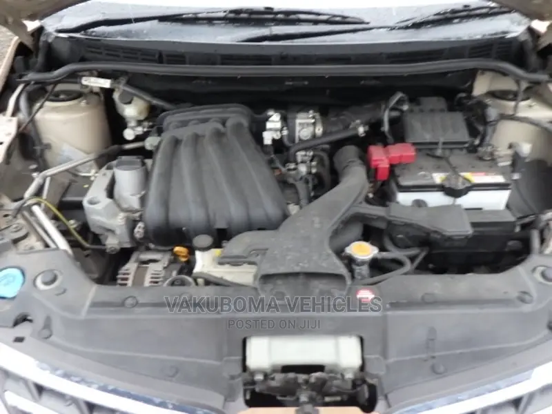 Nissan Tiida 2009 Orange