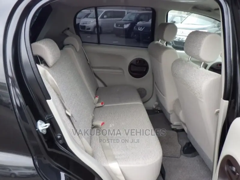 Toyota Passo 2011 Black