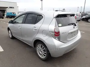 Toyota Aqua 2013 Silver