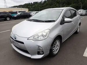 Toyota Aqua 2013 Silver