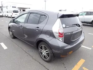 Toyota Aqua 2012 Gray