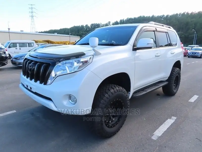 Toyota Land Cruiser Prado 2015 White