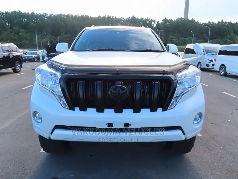 Toyota Land Cruiser Prado 2015 White