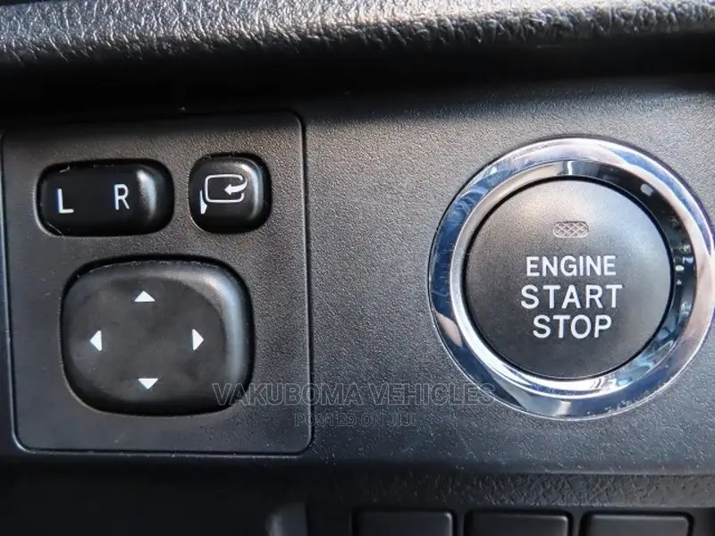Toyota Land Cruiser Prado 2015 White