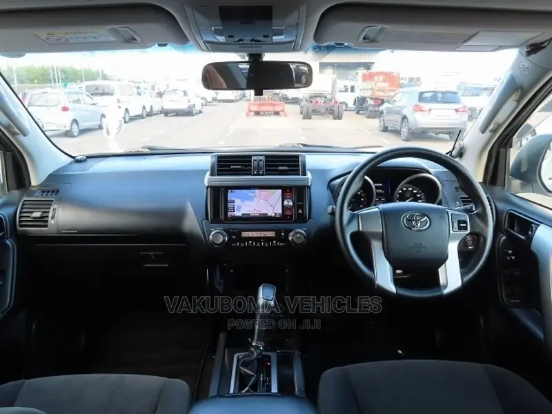 Toyota Land Cruiser Prado 2015 White