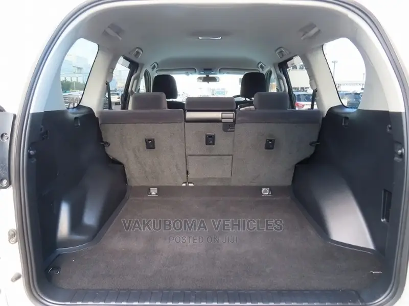 Toyota Land Cruiser Prado 2015 White