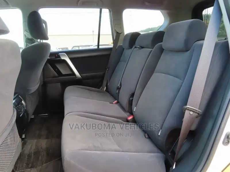 Toyota Land Cruiser Prado 2015 White
