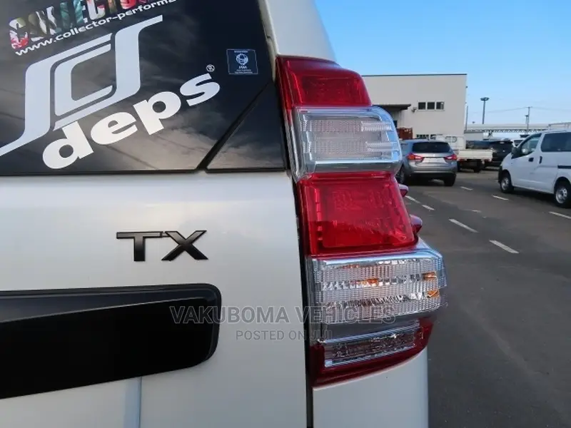 Toyota Land Cruiser Prado 2015 White