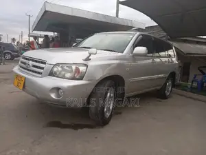Toyota Kluger 2005 Silver