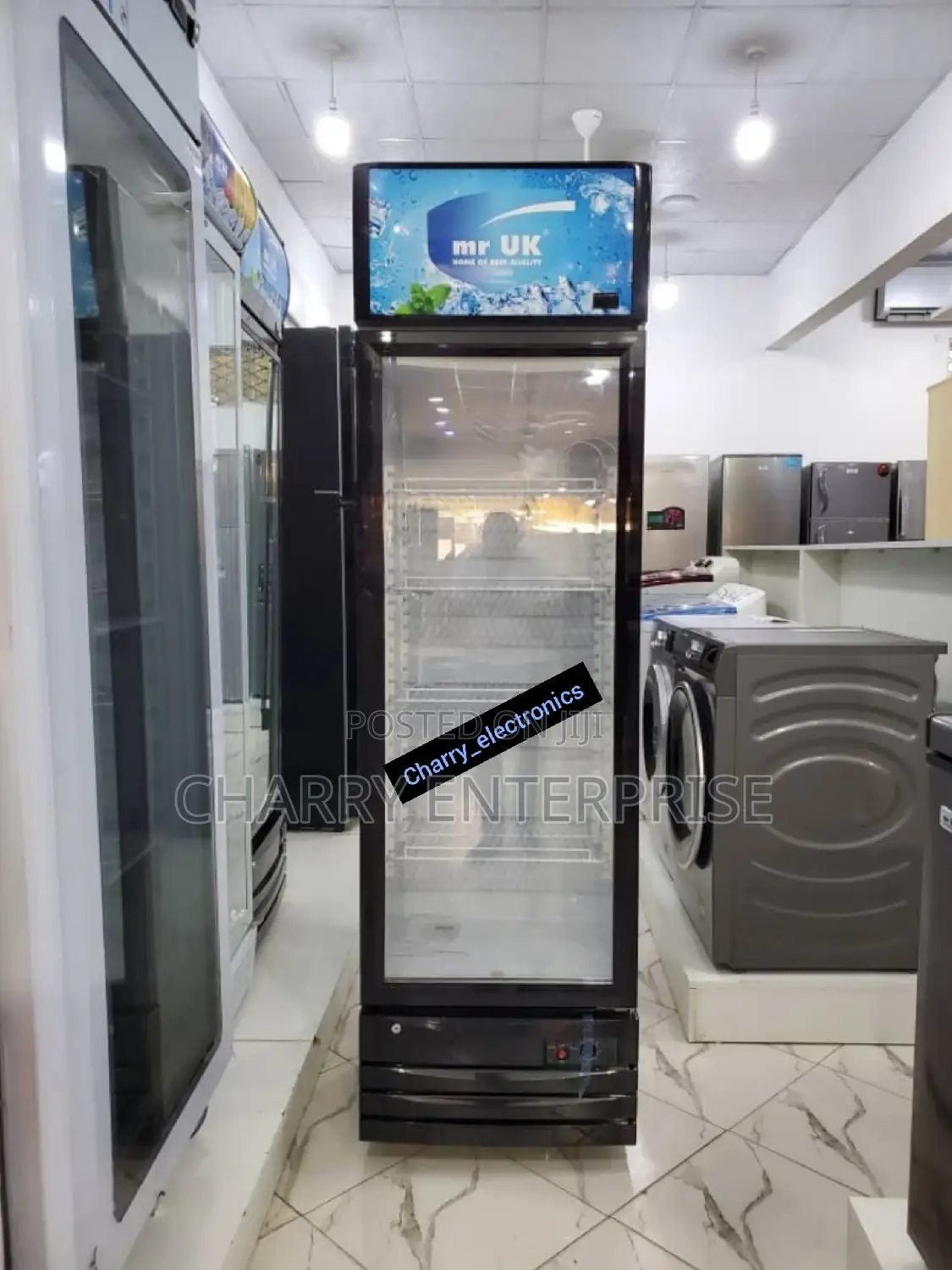 🪵UK Showcase Fridge Uk 152 ,304 Litres