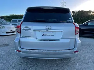Toyota Vanguard 2008 Silver