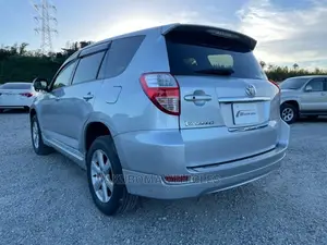 Toyota Vanguard 2008 Silver
