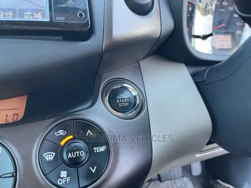 Toyota Vanguard 2008 Silver