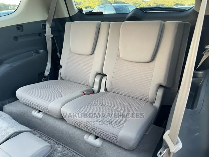 Toyota Vanguard 2008 Silver