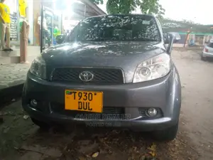 Toyota Rush 1.5 AWD 2011 Beige