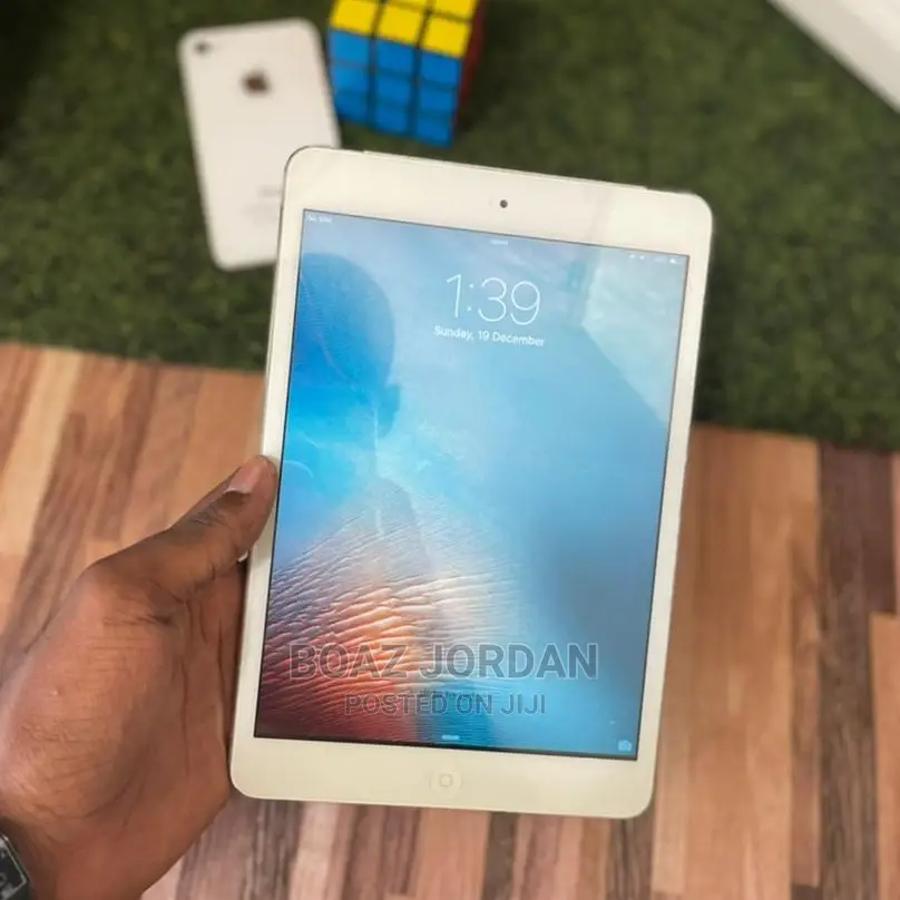 New Apple iPad 10.2 (2020) 64 GB Silver