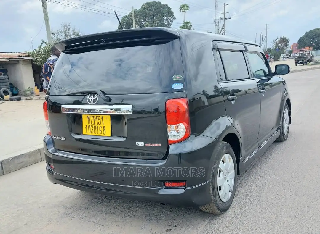 Toyota Corolla Rumion 2008 Black
