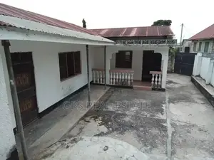 3bdrm House in Maxposh, Kinondoni for Sale